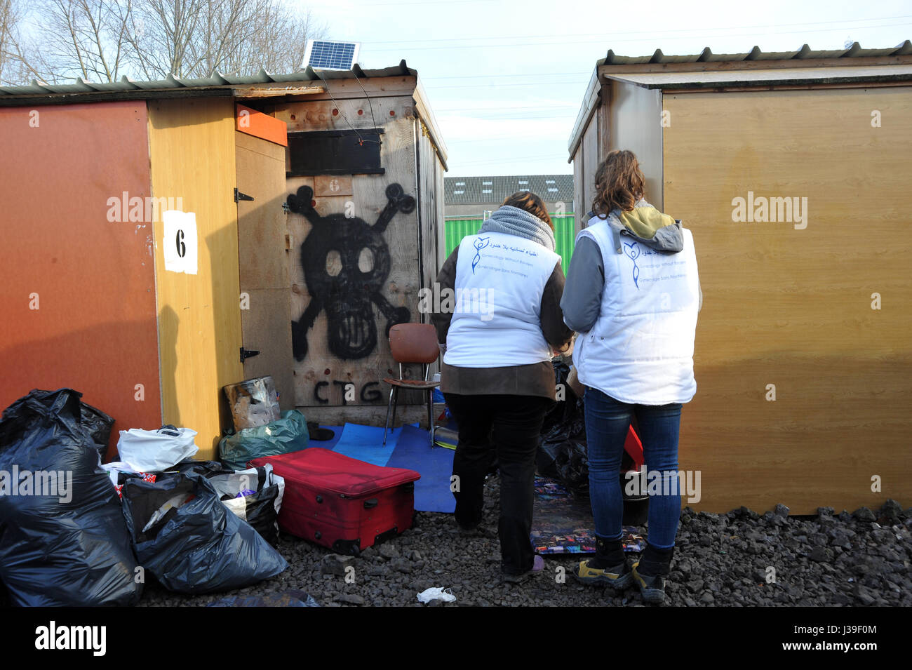 Reportage on volunteers with the french charity, gynecologists without borders who work in refugee camps near calais in the north of france. midwives looking for patients. Stock Photo