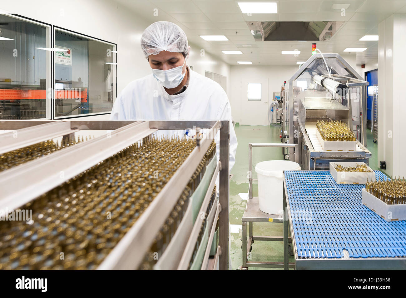 Pharmaceutical manufacturing vials hires stock photography and images
