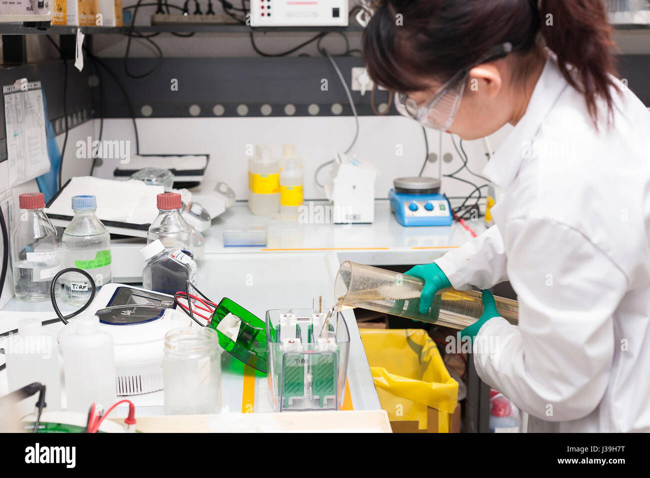 Cancer test lab hi-res stock photography and images - Alamy
