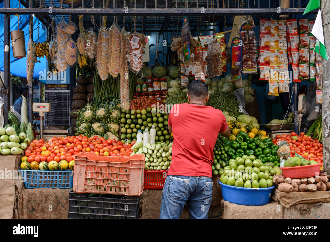 Fruit and vegetable shop in Thalassery (Tellicherry), Kannur district