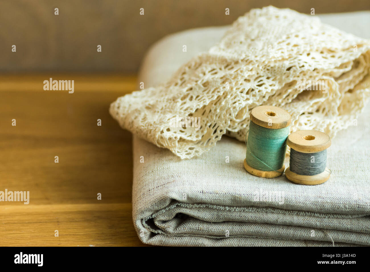 Linen sewing thread hires stock photography and images Alamy