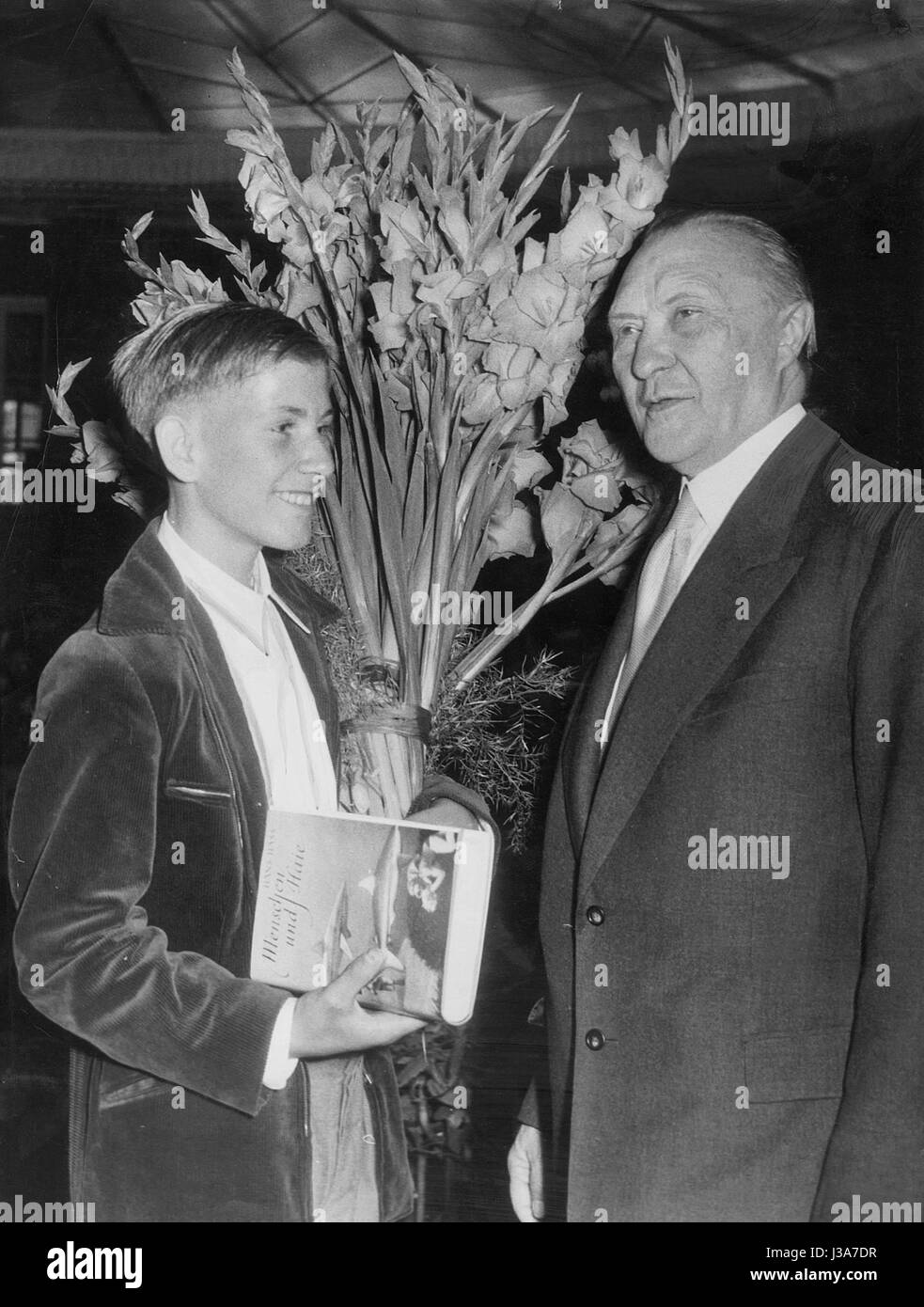 Konrad Adenauer and Bruno Beyersdorf, 1952 Stock Photo
