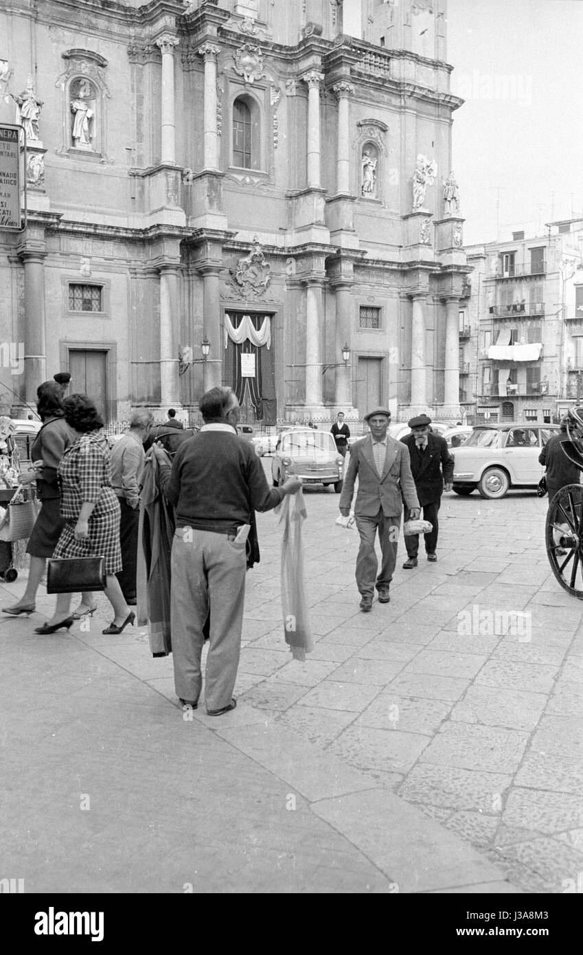 Statue of palermo Black and White Stock Photos \u0026 Images - Alamy, image size:849x1390