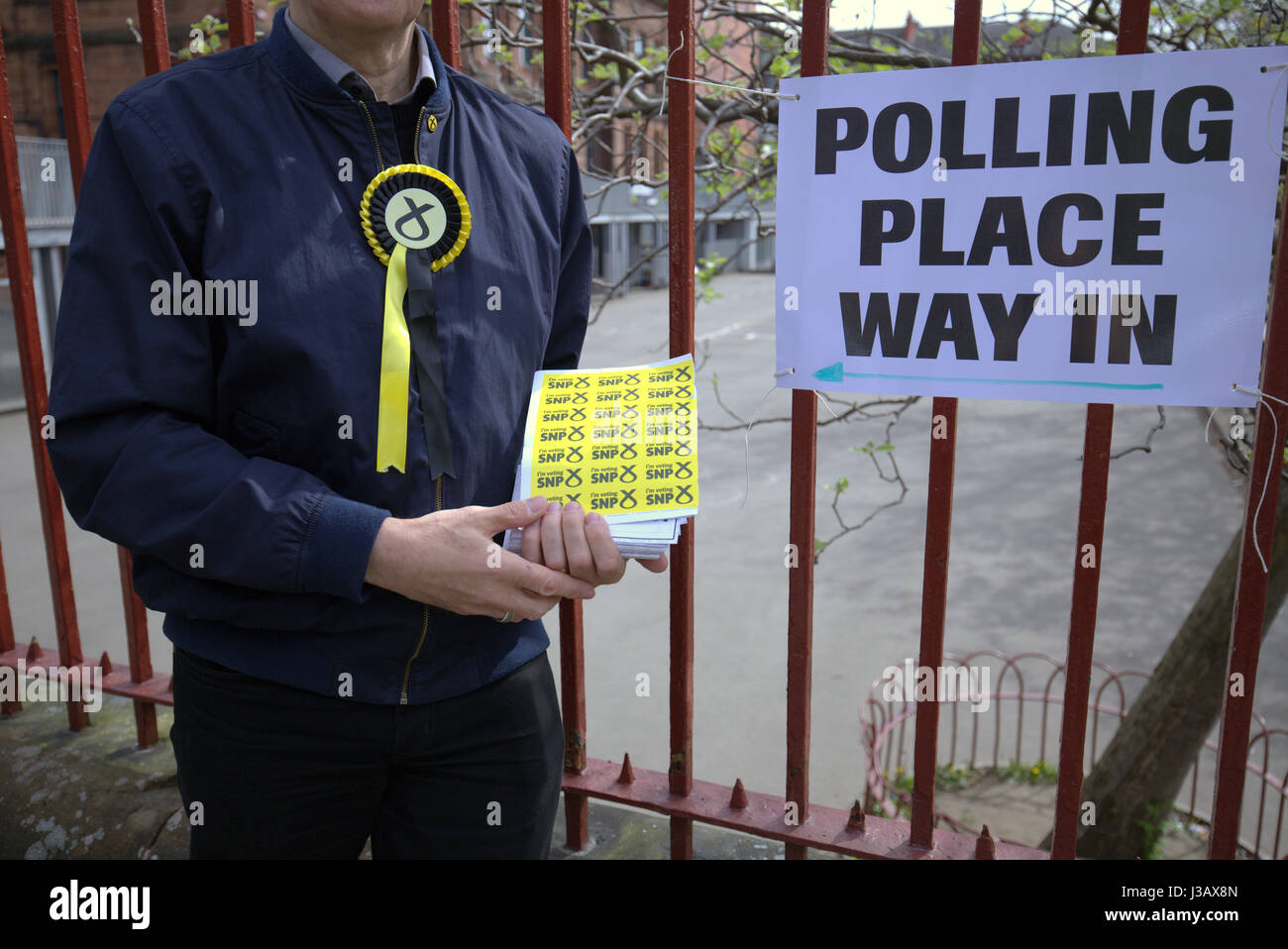 Glasgow, Scotland, UK. 4th May, 2017. SNP hope to steal Labour's power base at Glasgow City Council during today's local government vote takes place just five weeks before the General Election Credit: Gerard Ferry/Alamy Live News Stock Photo