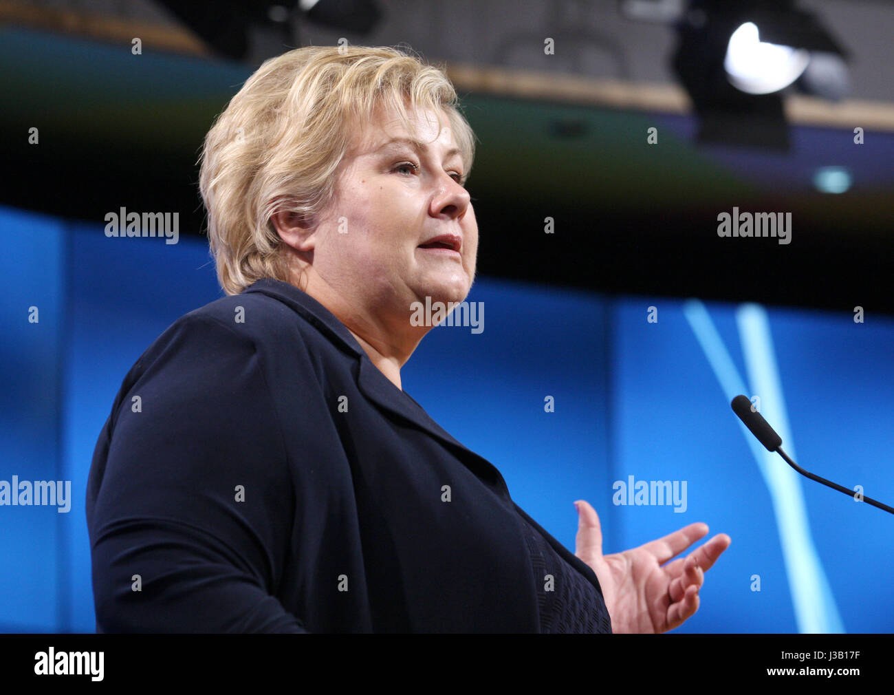 Brussels, Belgium. 4th May, 2017. Press statements by Donald TUSK, President of the European Council, and Erna SOLBERG, Prime Minister of Norway, following their meeting on 4 April 2017, in Brussels. Credit: Leo Cavallo/Alamy Live News Stock Photo