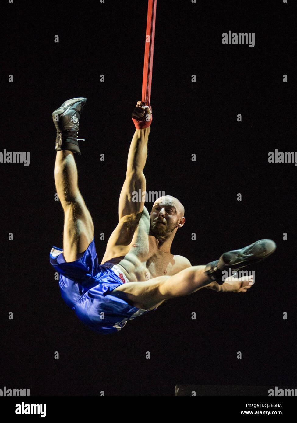 Aerial tricks hires stock photography and images Alamy