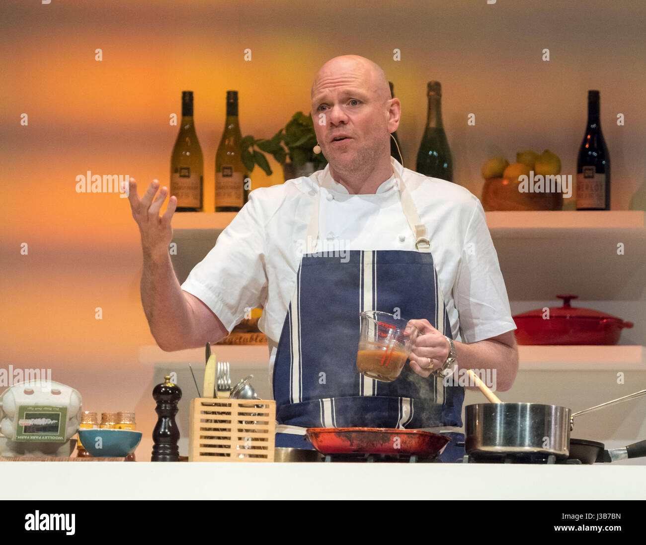 Three starred chef hi-res stock photography and images - Alamy
