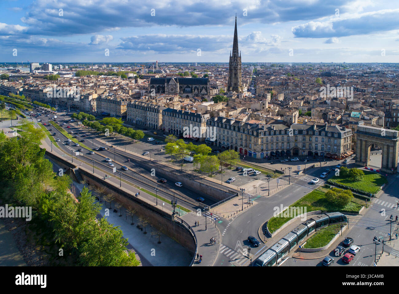 France, Gironde, Bordeaux, area listed as World Heritage by UNESCO, stone bridge over the Garonne river, brick and stone arch bridge inaugurated in 18 Stock Photo
