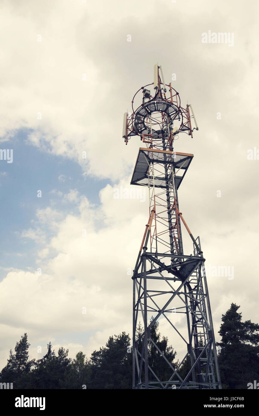 Mobile tv transmitters hi-res stock photography and images - Alamy