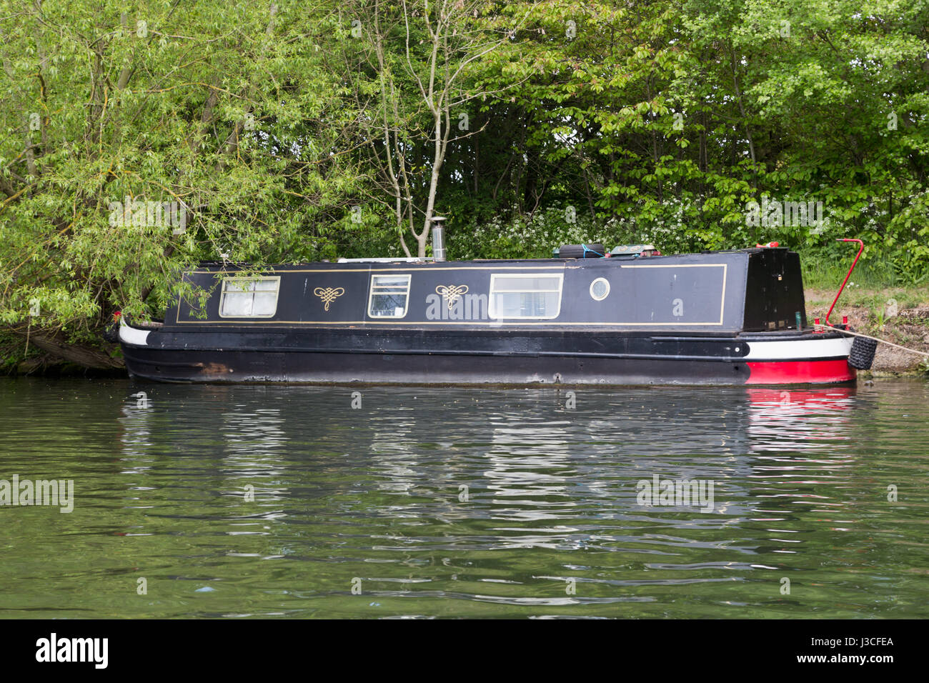 Moored canal boat windsor hires stock photography and images Alamy