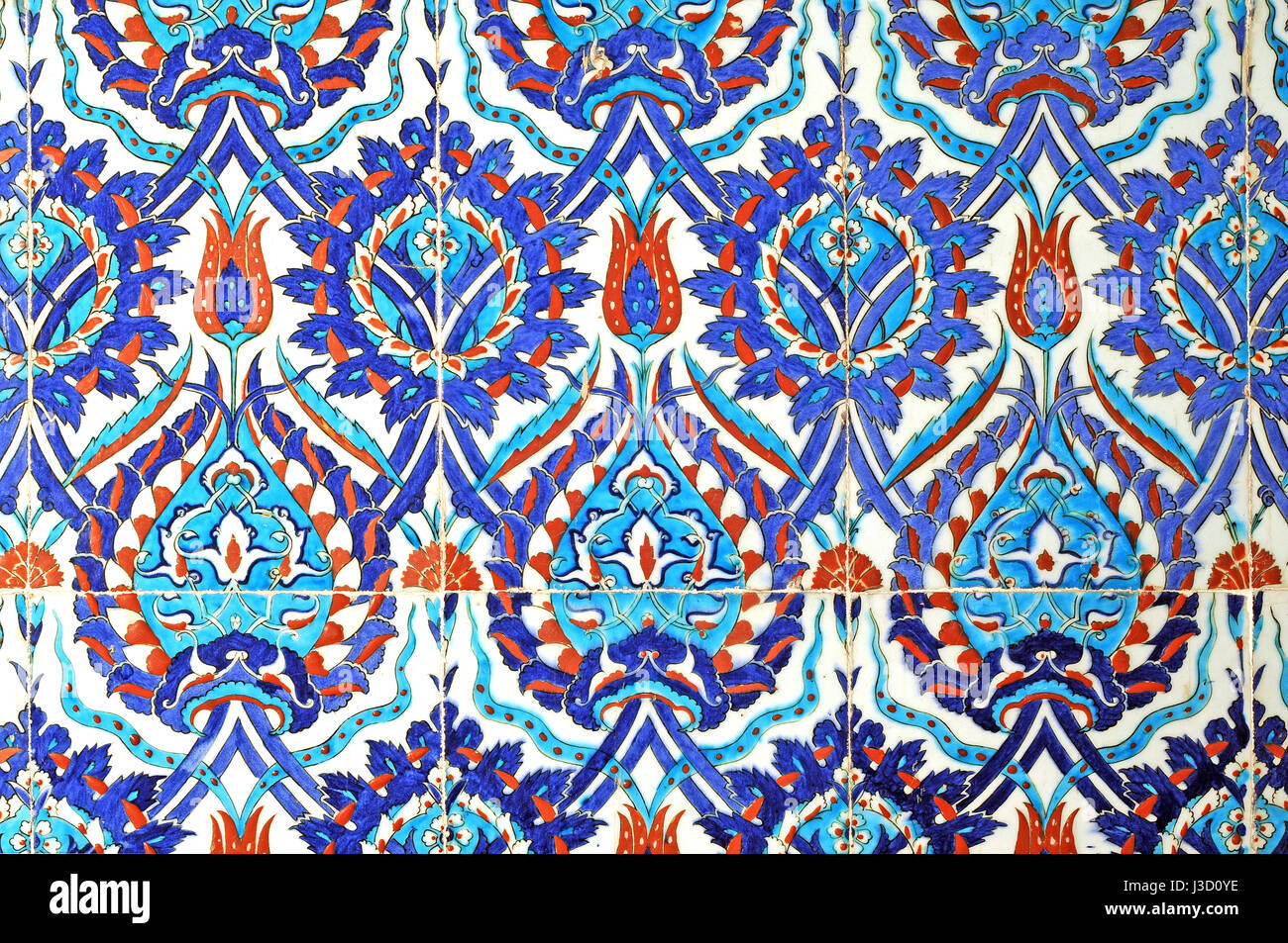 Quant Dress Ottoman Tile