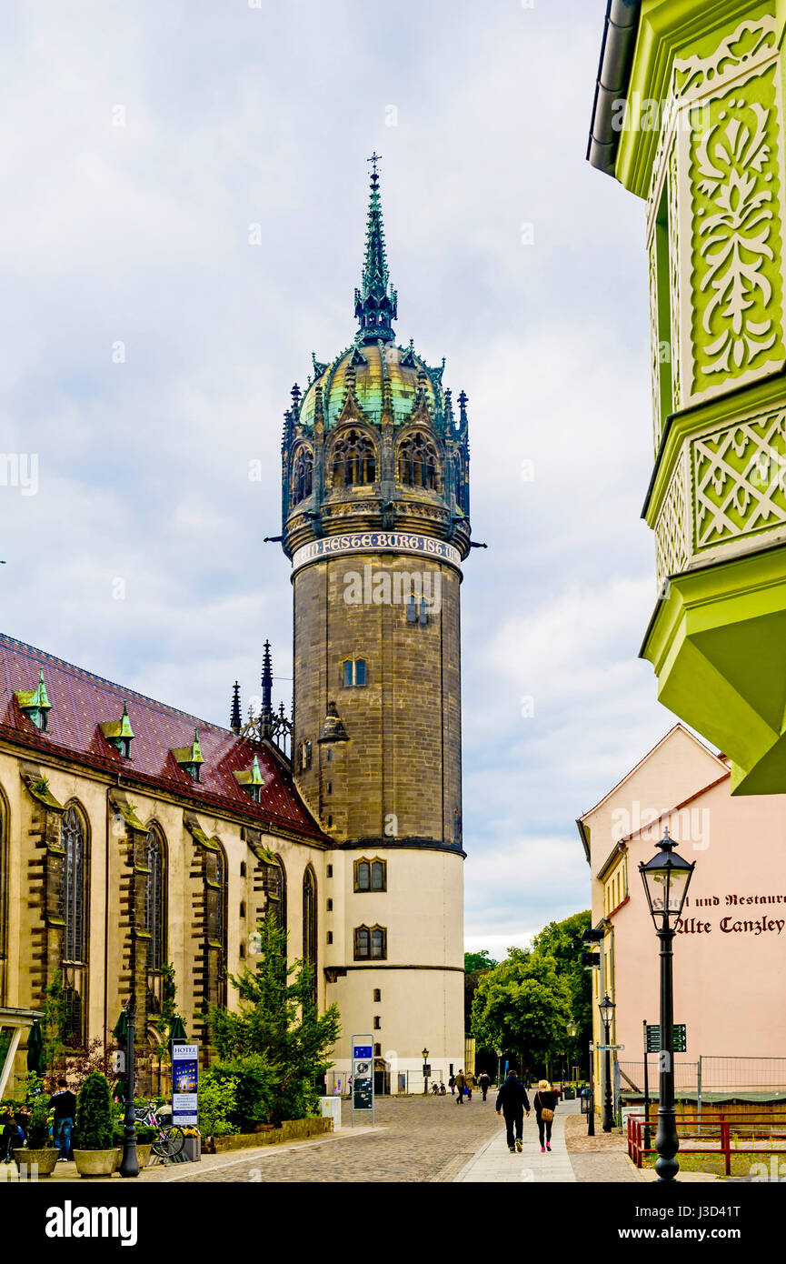 ★〈英文〉「German Talers　church and city」 Hildesheim | Medieval City, Cathedral, Bishopric | Britannica