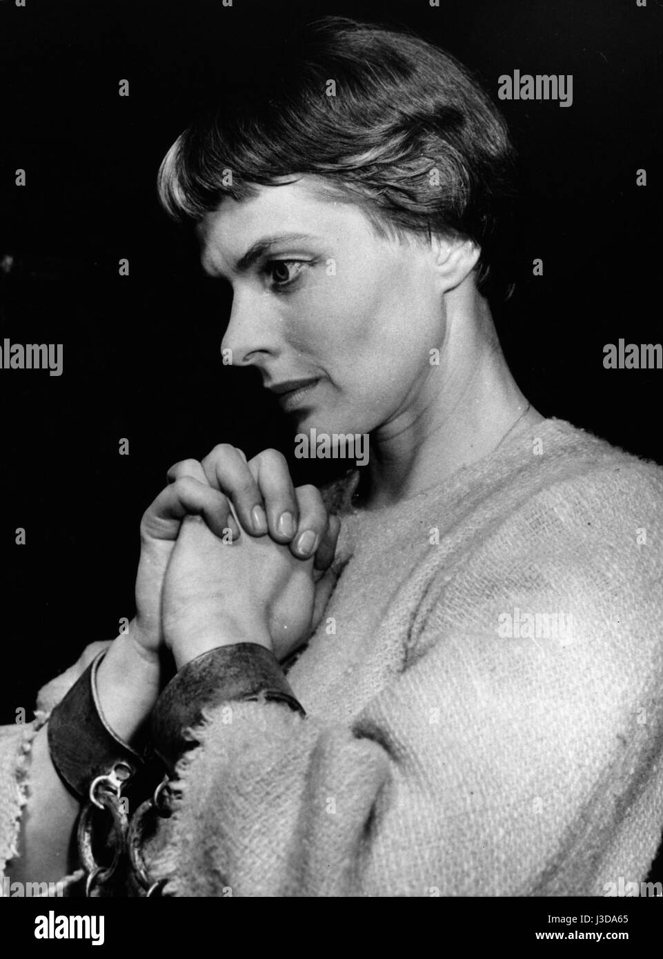 Giovanna d'Arco al rogo Year: 1954 - Italy / France Ingrid Bergman ...