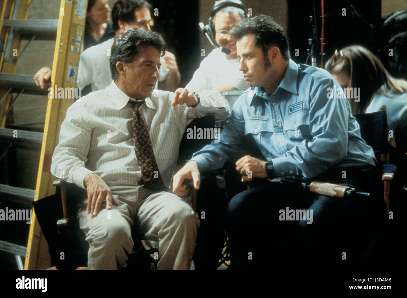 Mad City  Year: 1997  USA Dustin Hoffman, John Travolta  on the set  Director: Costa-Gavras Stock Photo