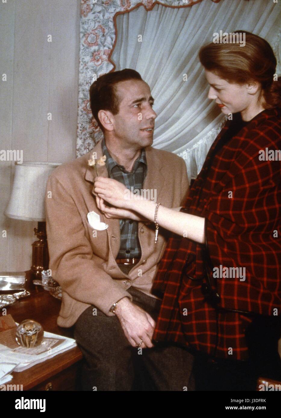 Lauren Bacall and Humphrey Bogart at home 1948 Stock Photo - Alamy