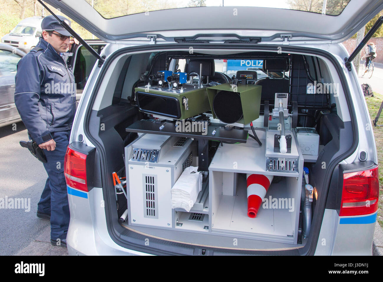 Mit 44 In 30er Zone Geblitzt