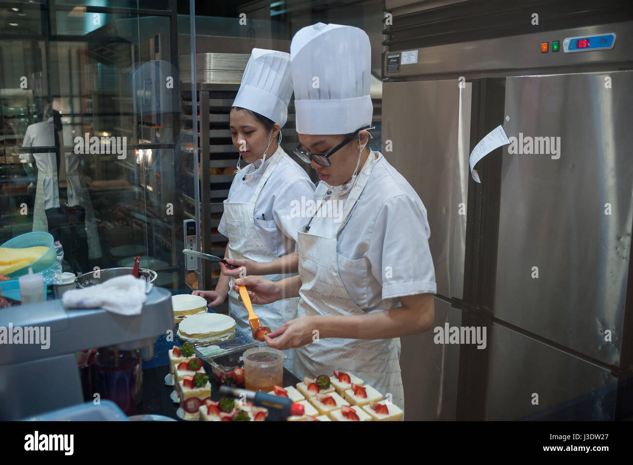 Singapore, Republic of Singapore, 2016, Pastry shop Stock Photo Alamy