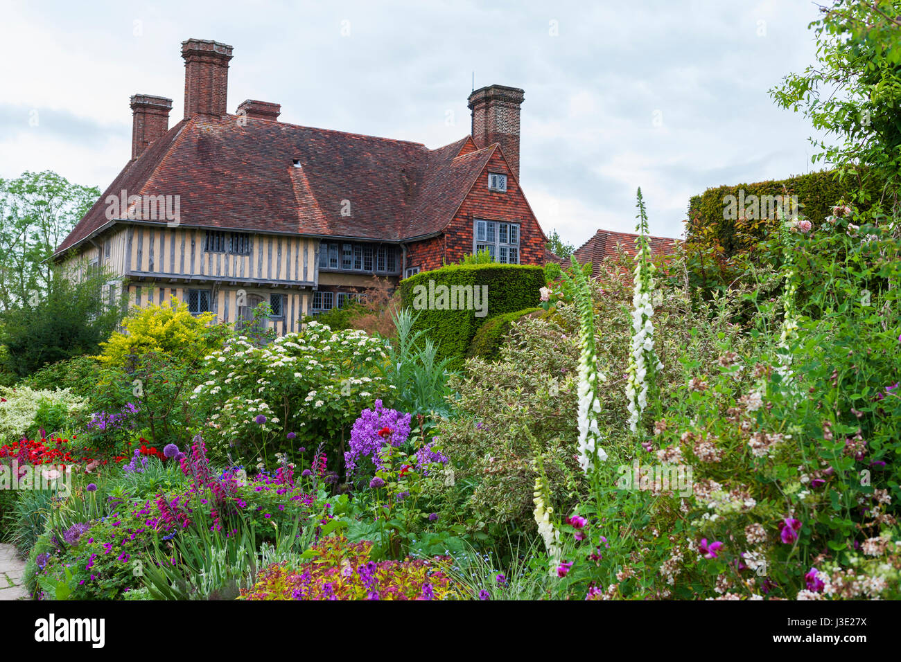 Great Dixter Manor, East Sussex, built 1450, and remodelled in the Arts and Crafts style by Sir Edwin Lutyens: the late Christopher Lloyd's house Stock Photo