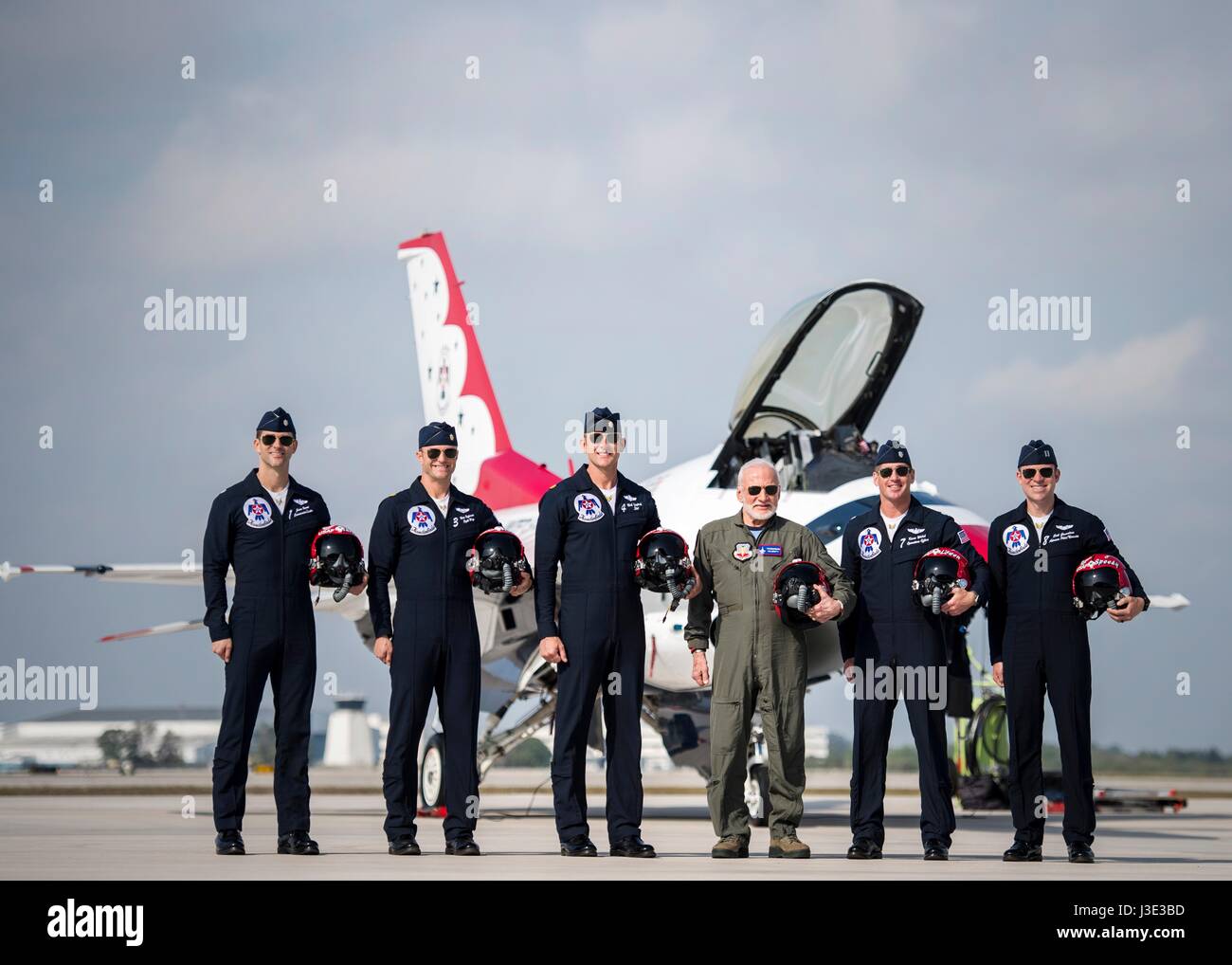 USAF Thunderbirds air demonstration squadron pilots pose with former NASA astronaut Buzz Aldrin prior to his flight April 2, 2017 in Melbourne, Florida.    (photo by Jason Couillard /US Air Force  via Planetpix) Stock Photo