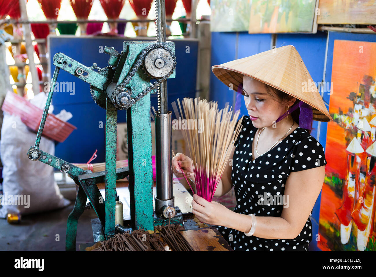 Vietnamese craft hi-res stock photography and images - Alamy