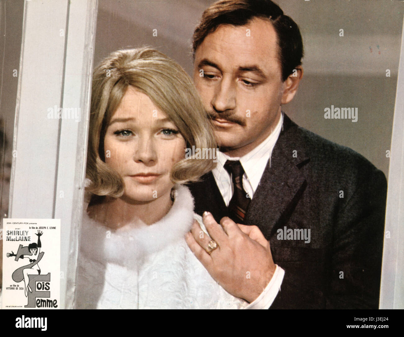 Woman Times Seven Year 1967 Usa Shirley Maclaine Philippe Noiret Stock Photo Alamy