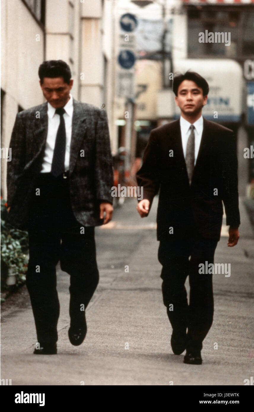 Sono otoko, kyôbô ni tsuki Yera : 1989 Directed by Takeshi Kitano Takeshi Kitano, Makoto Ashikawa Stock Photo