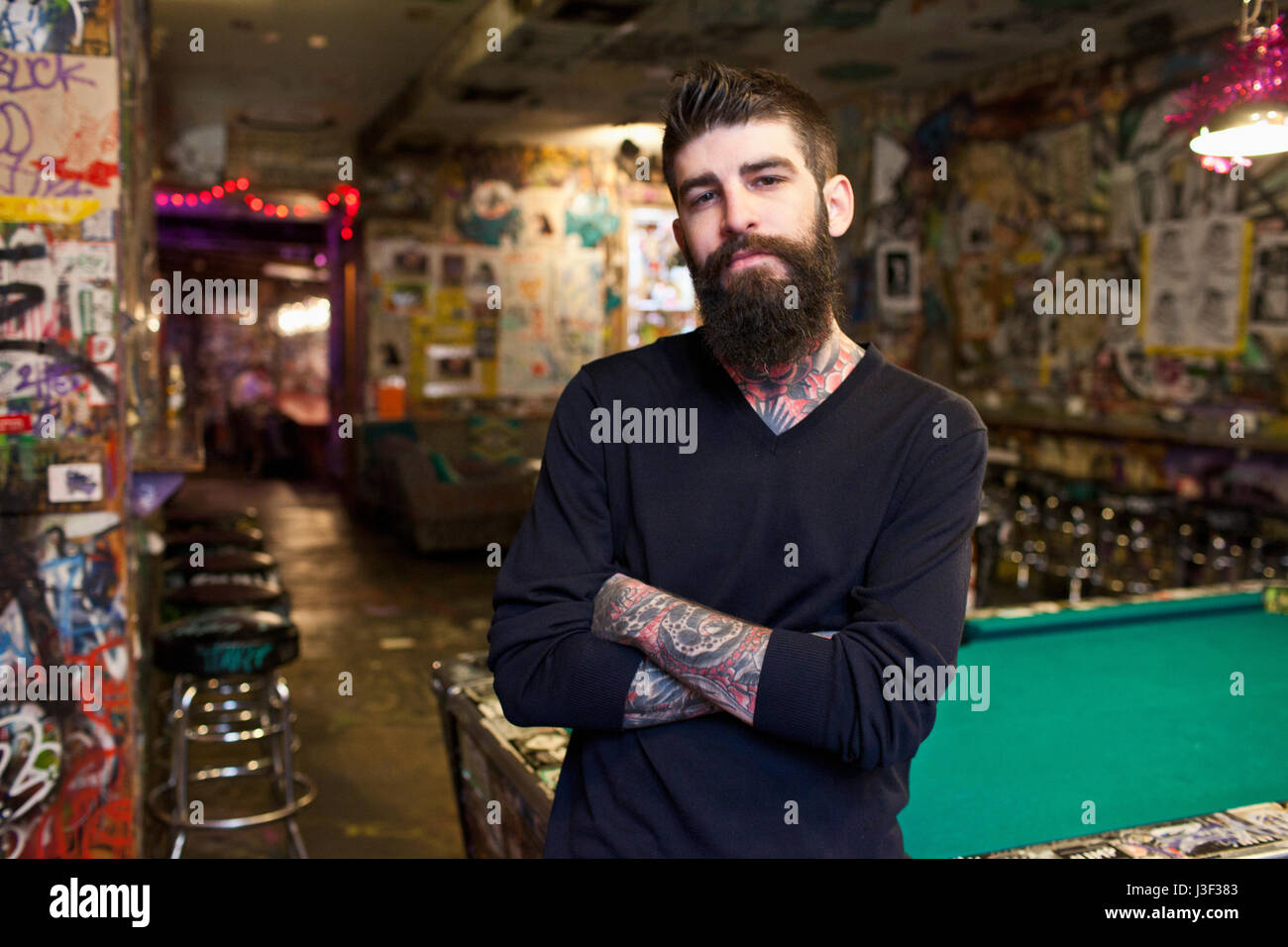 Portrait of a handsome young man Stock Photo - Alamy
