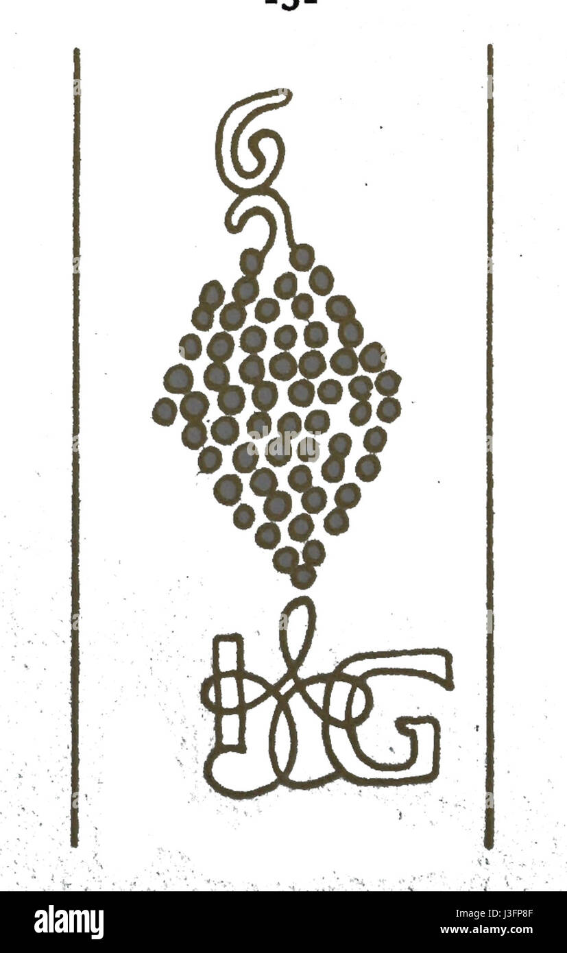 The term 'Filigrane raisin' refers to a delicate form of art or ...