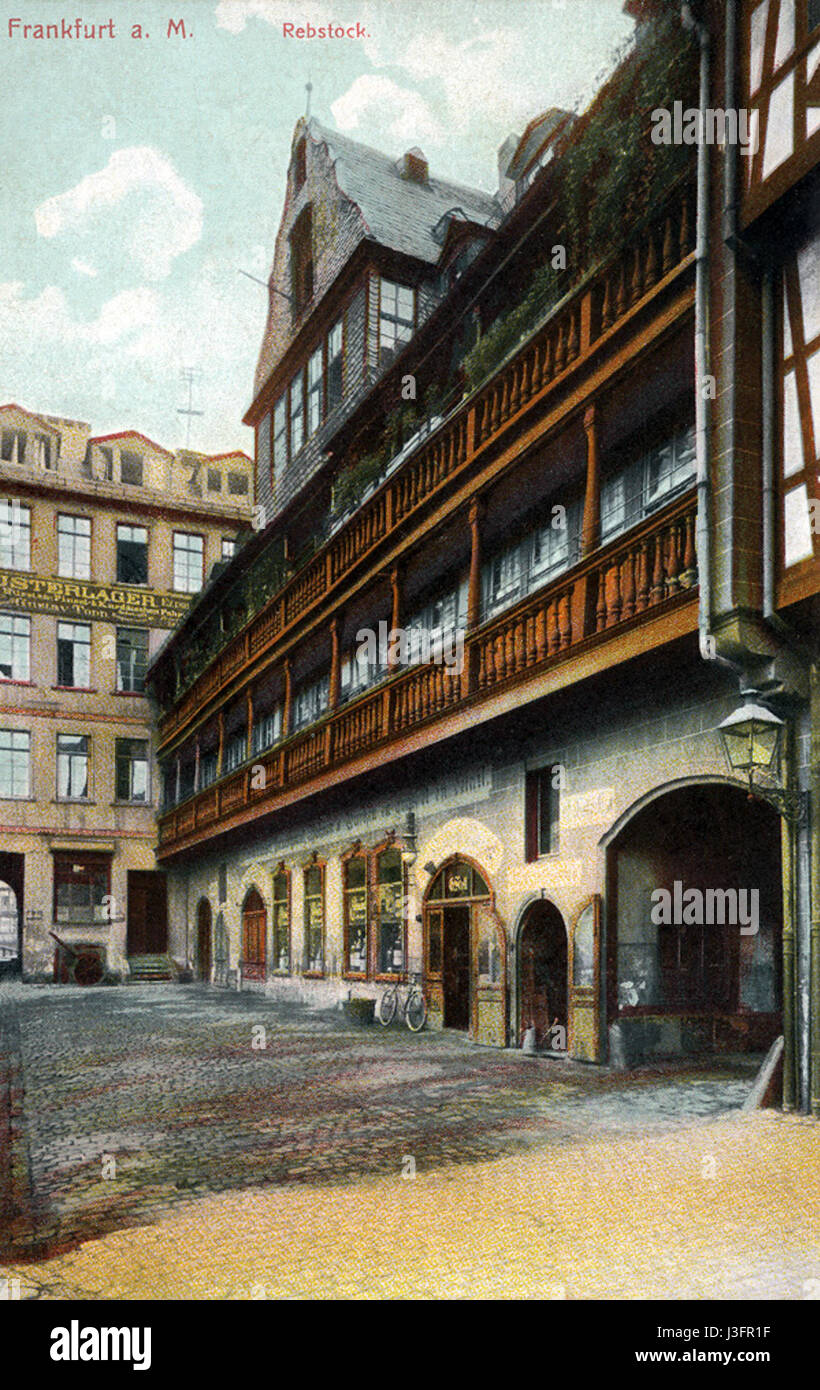 Frankfurt Am Main Hof Rebstock am Markt Blick auf die Haeuser Im Rebstock 1 und Alter Markt 8 um 1910 Stock Photo