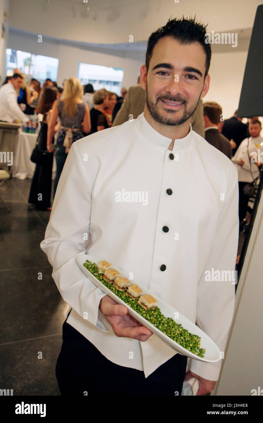 Miami Beach Florida,Lincoln Road Mall,ArtCenter SouthFlorida,art artwork auction reception,charity,fundraising,event,catering waiter,server,working,wo Stock Photo