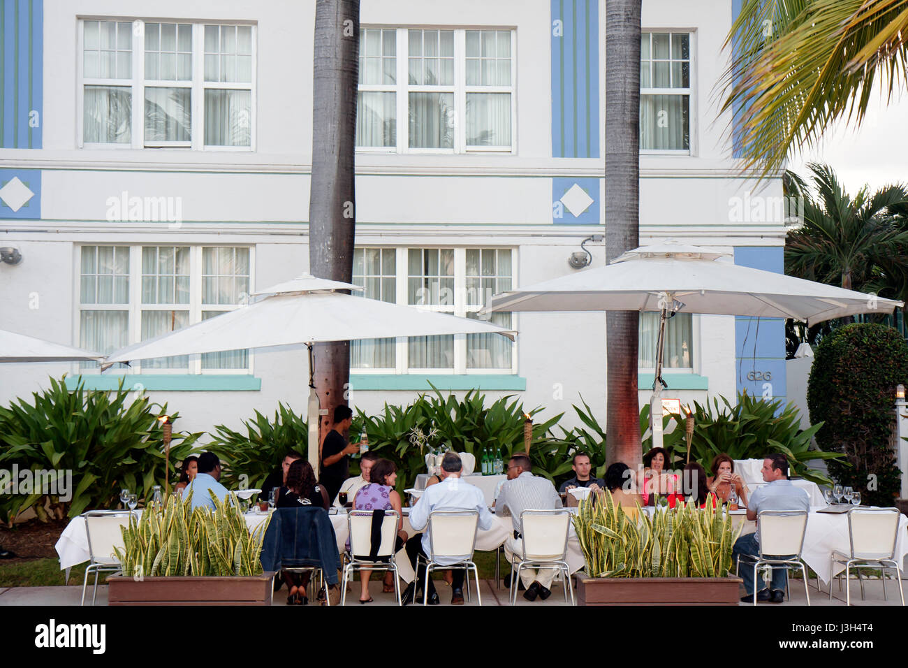 Miami Beach Florida,Ocean Drive,street,sidewalk table,Park Central