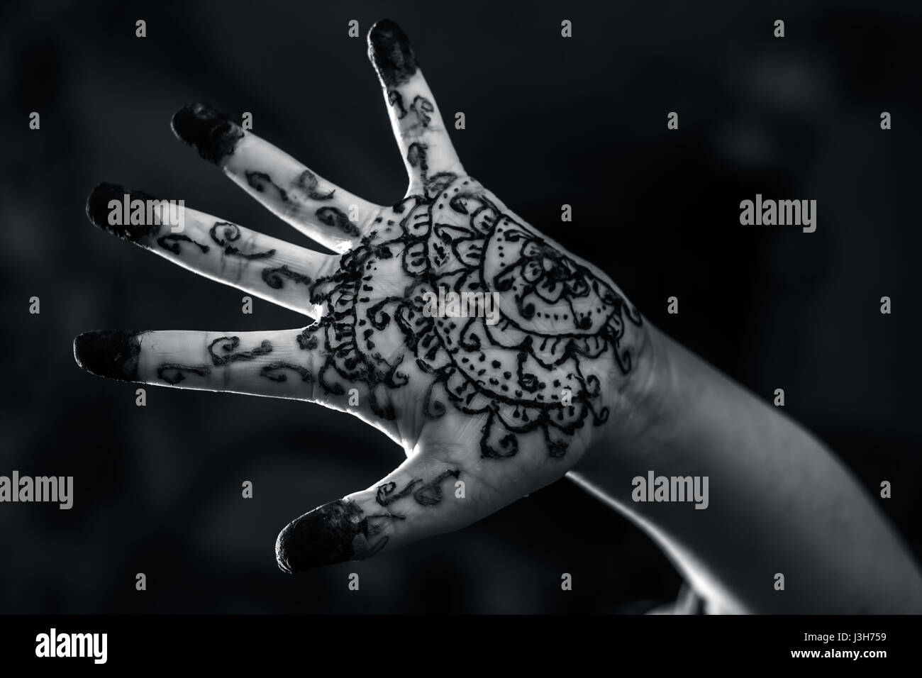Hanna hand art hi-res stock photography and images - Alamy
