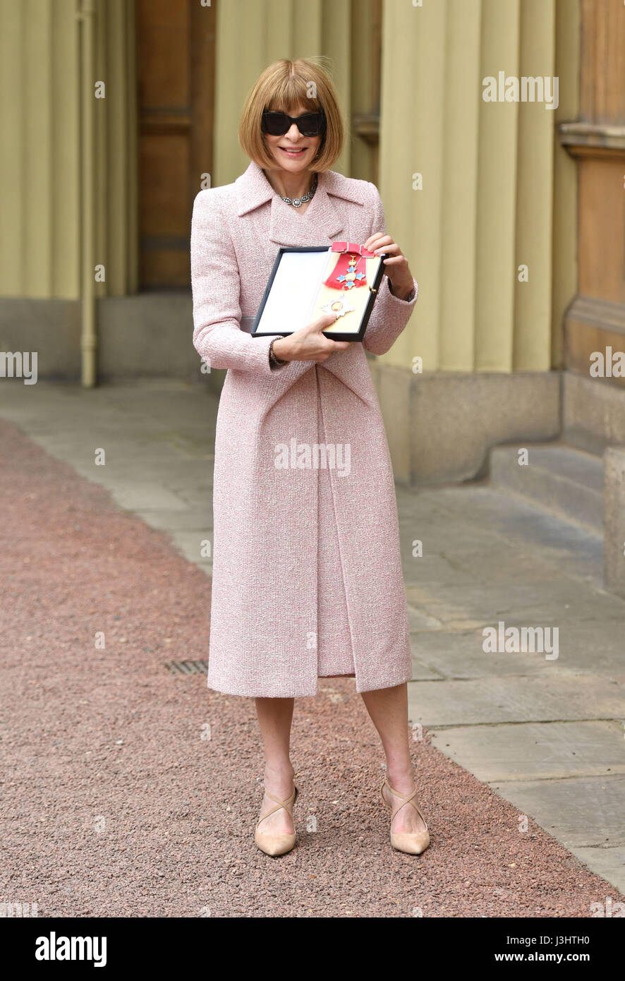 Anna wintour casual best sale