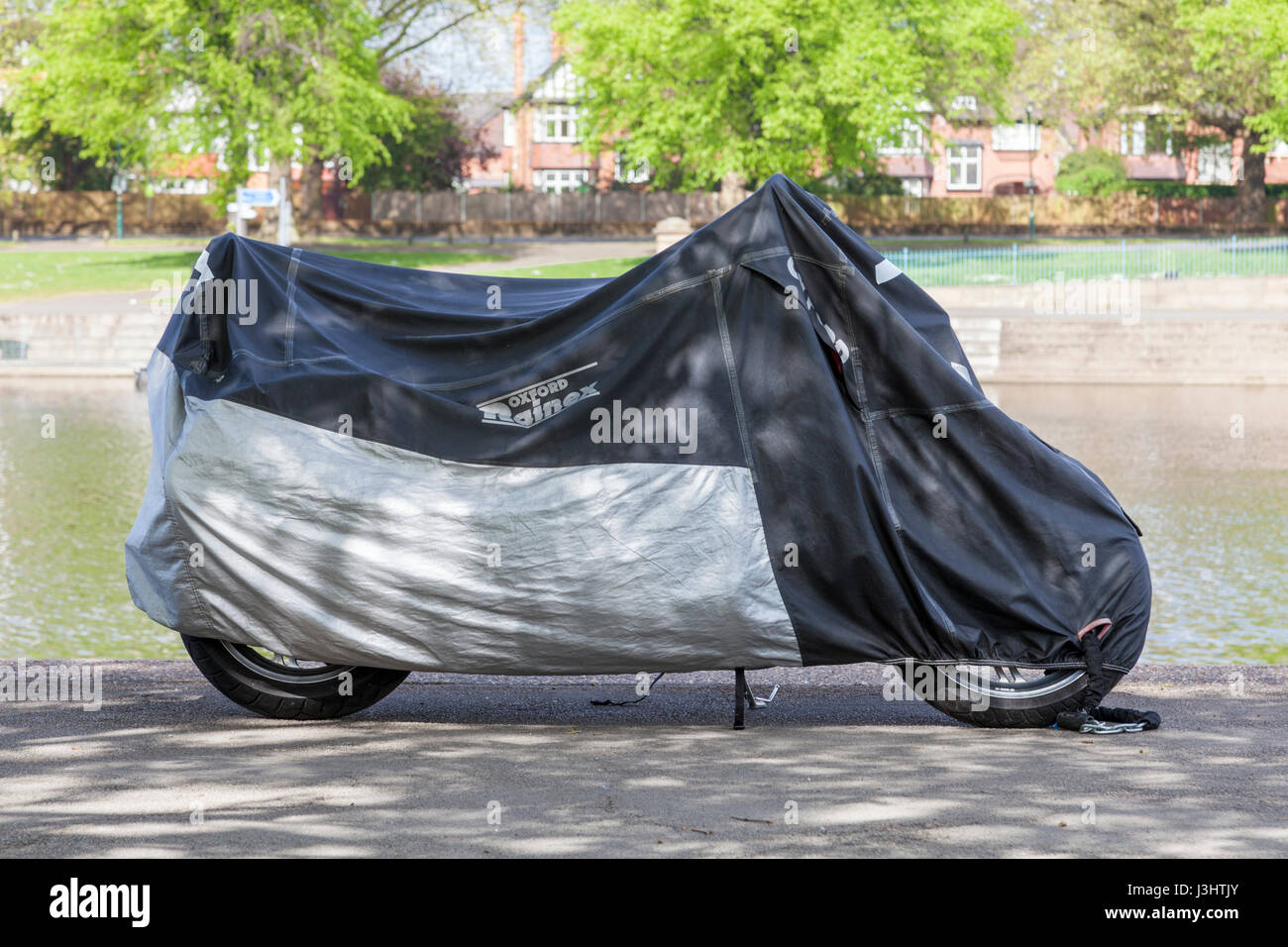 cover motorcycle in rain