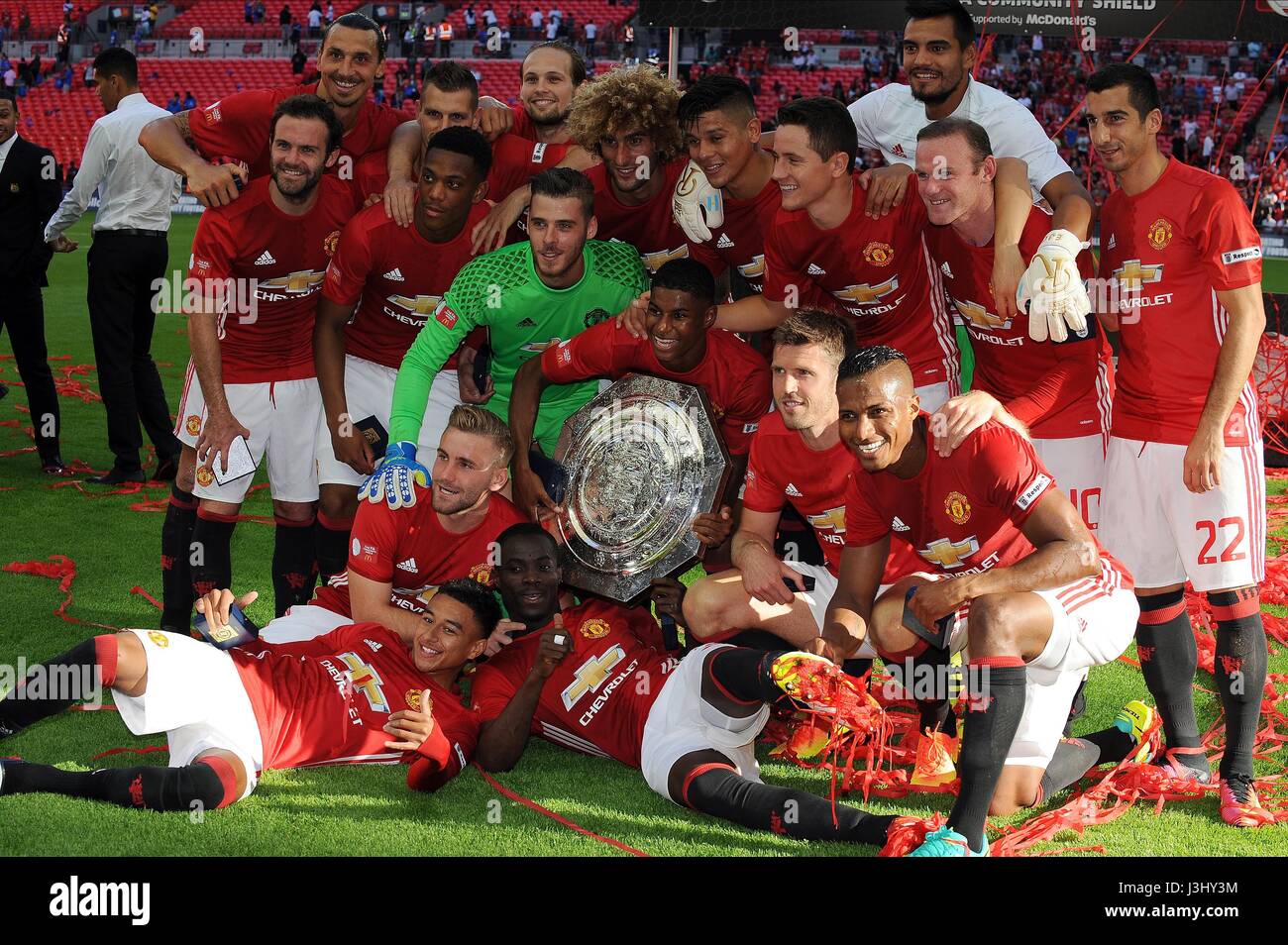 THE MANCHESTER UNITED TEAM CEL LEICESTER CITY V MANCHESTER UN WEMBLEY STADIUM LONDON ENGLAND 07 August 2016 Stock Photo