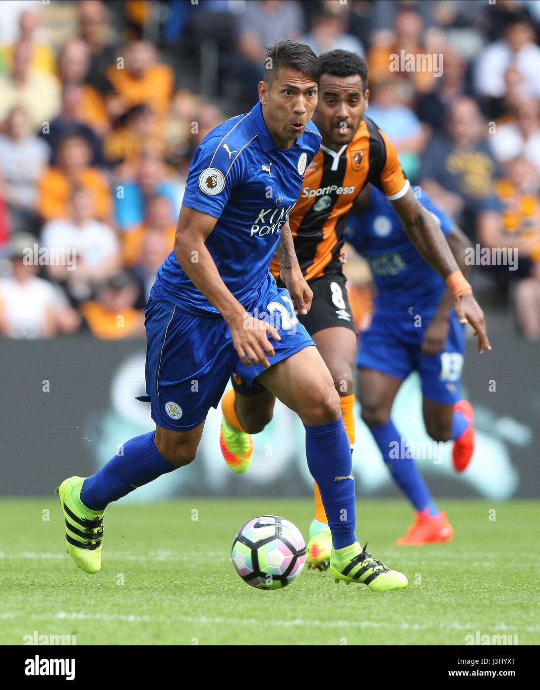 LEONARDO ULLOA LEICESTER CITY FC LEICESTER CITY FC KC STADIUM HULL