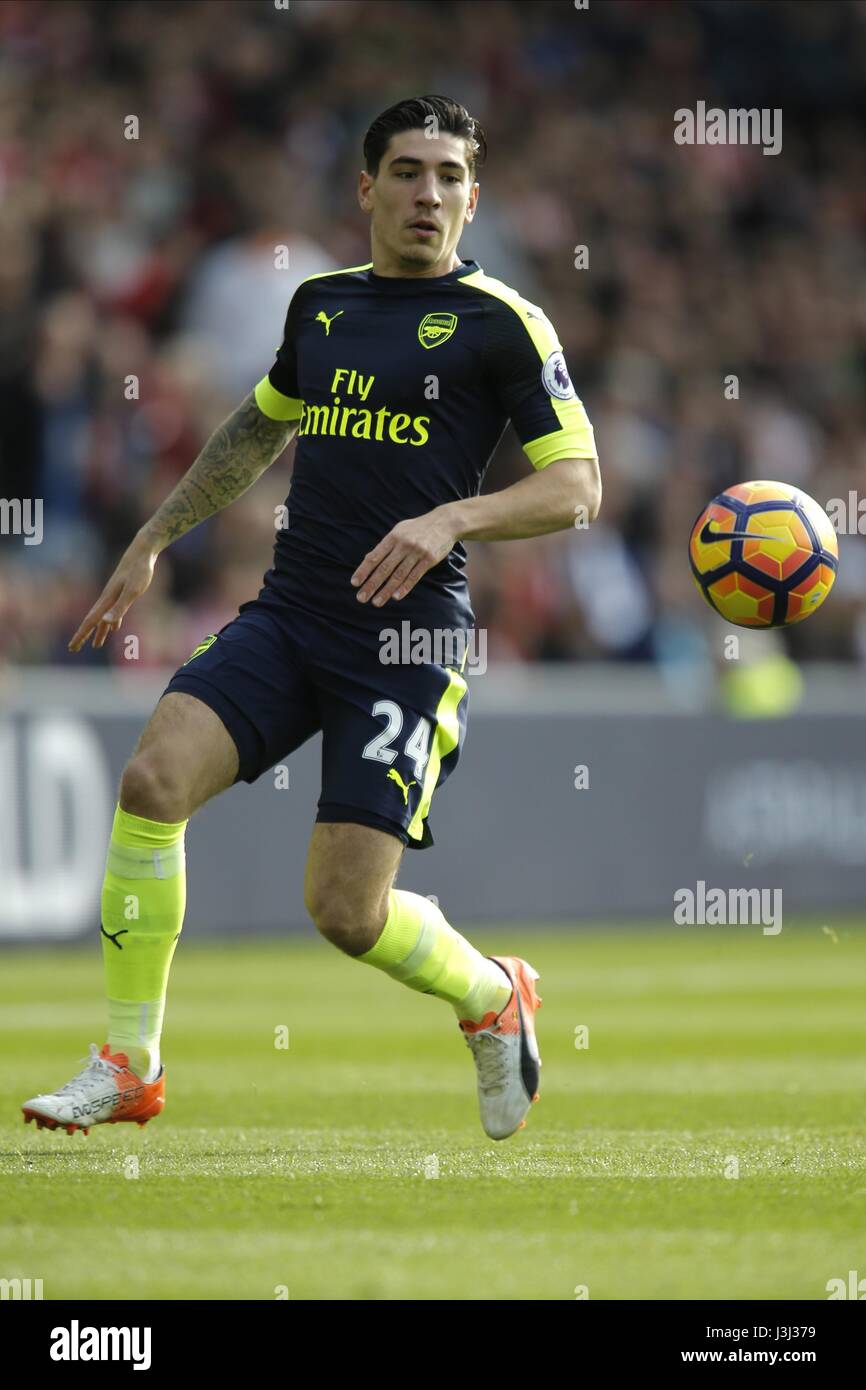 Hector bellerin fashion hi-res stock photography and images - Alamy