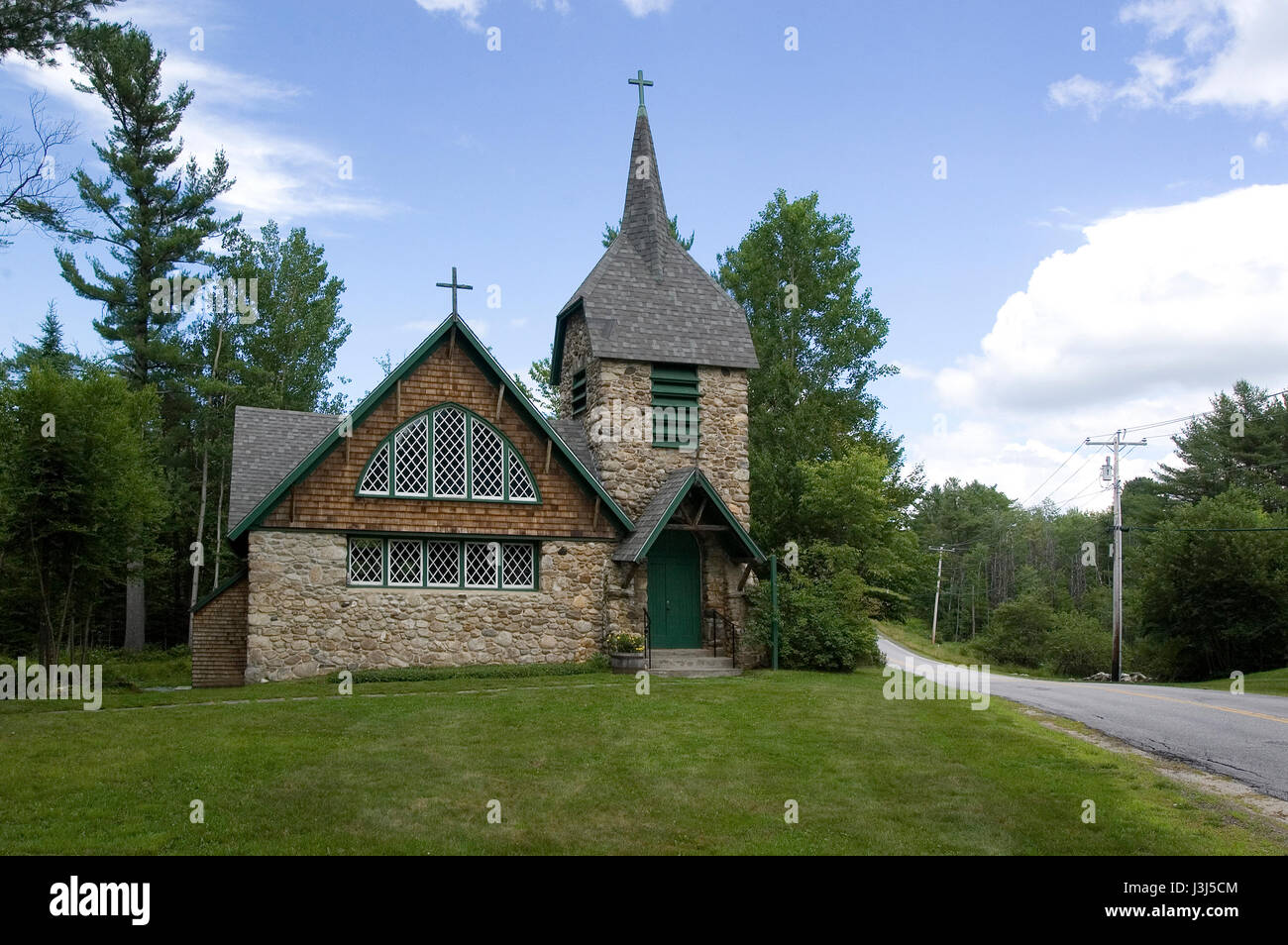 A stone Episcopal Church in New London, NH Stock Photo Alamy