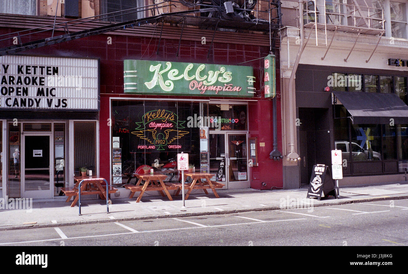 Kelly's Olympian Portland Oregon Stock Photo Alamy