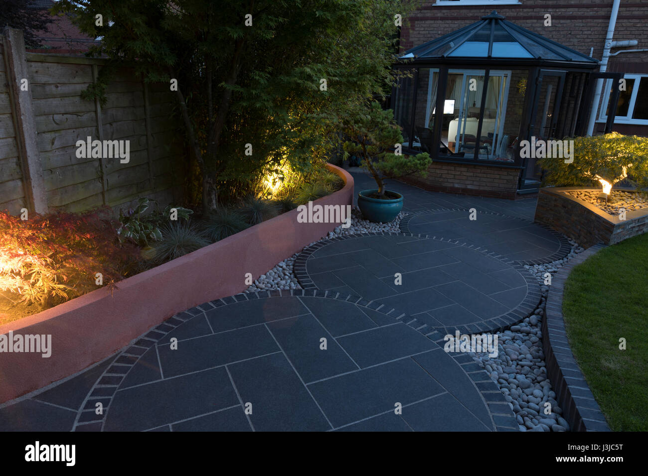 new garden design and construction by an approved Marshalls contractor Stock Photo