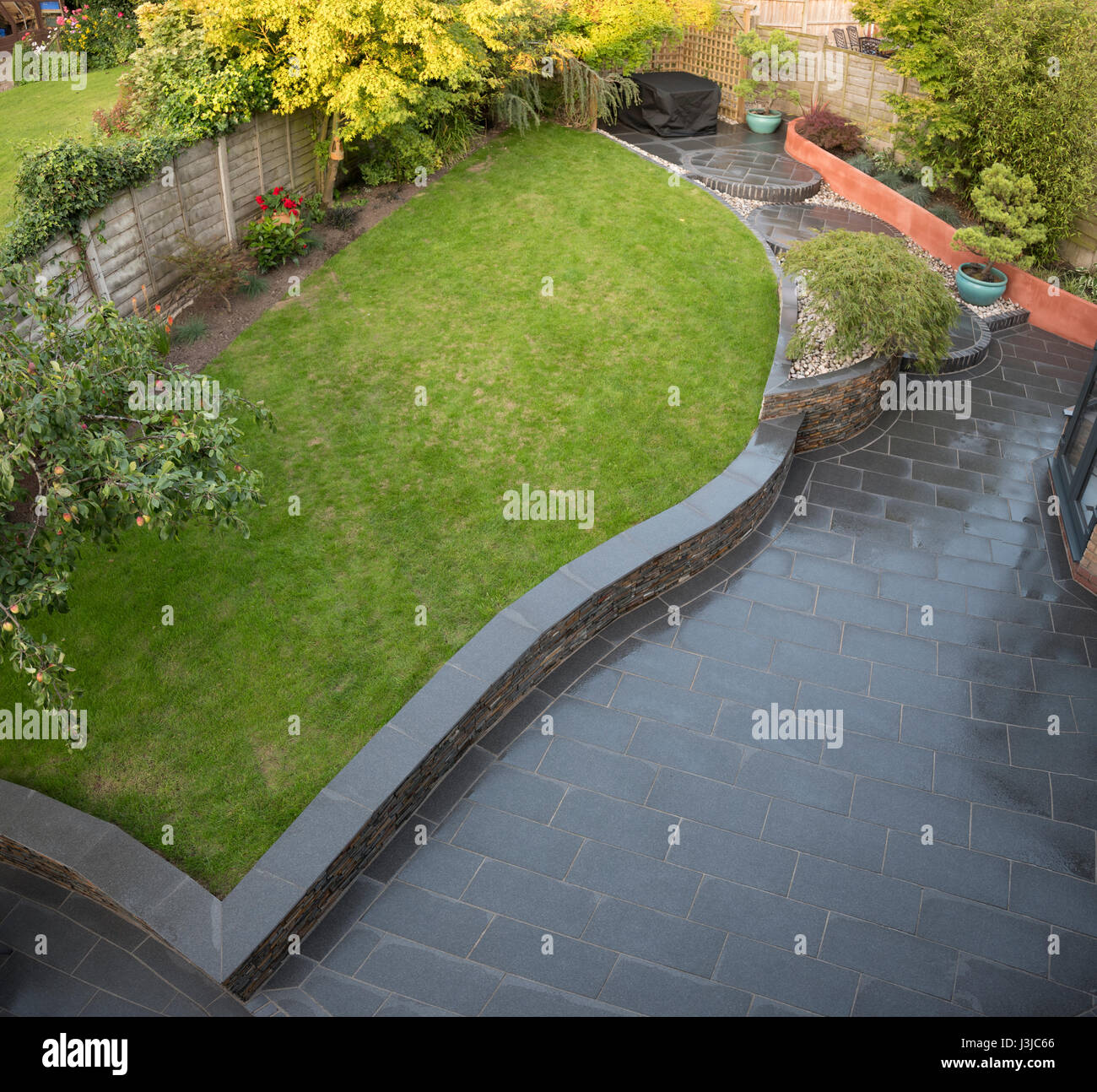 new garden design and construction by an approved Marshalls contractor