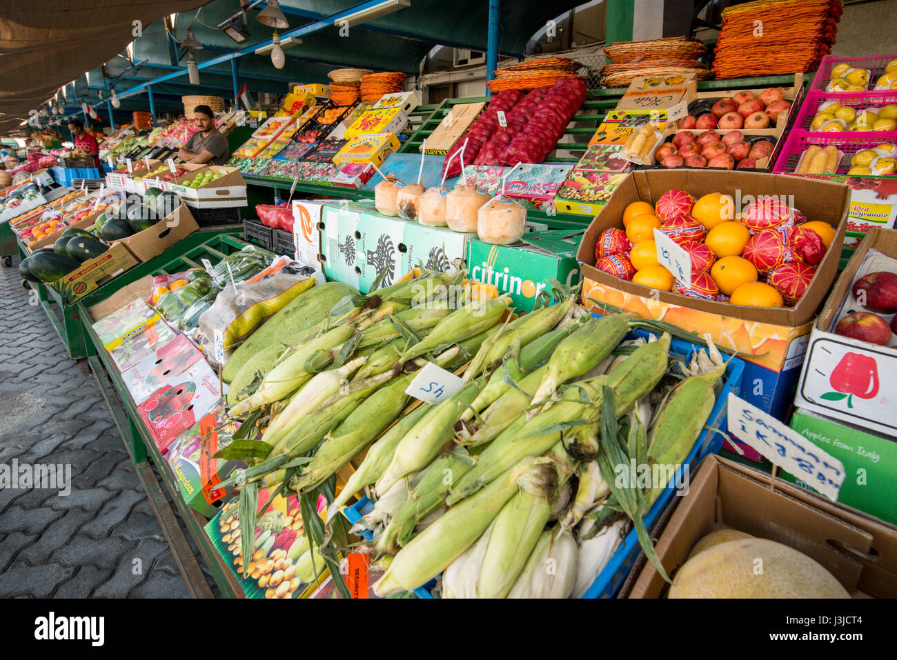 Vegetable market abu dhabi hires stock photography and images Alamy