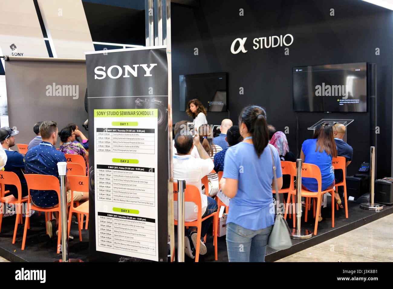 May 5, 2017, Dubai, United Arab Emirates. Photography Live exhibition 4