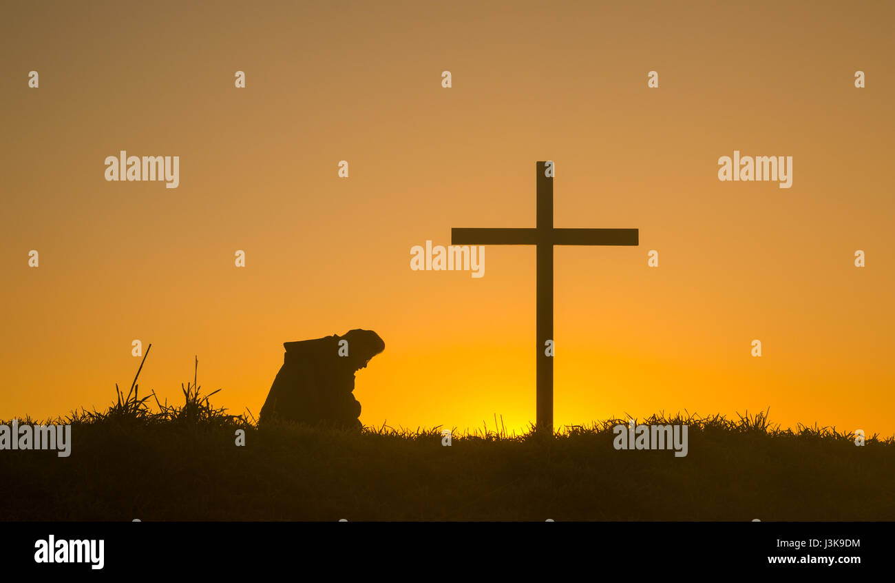 Hill with a cross hi-res stock photography and images - Alamy