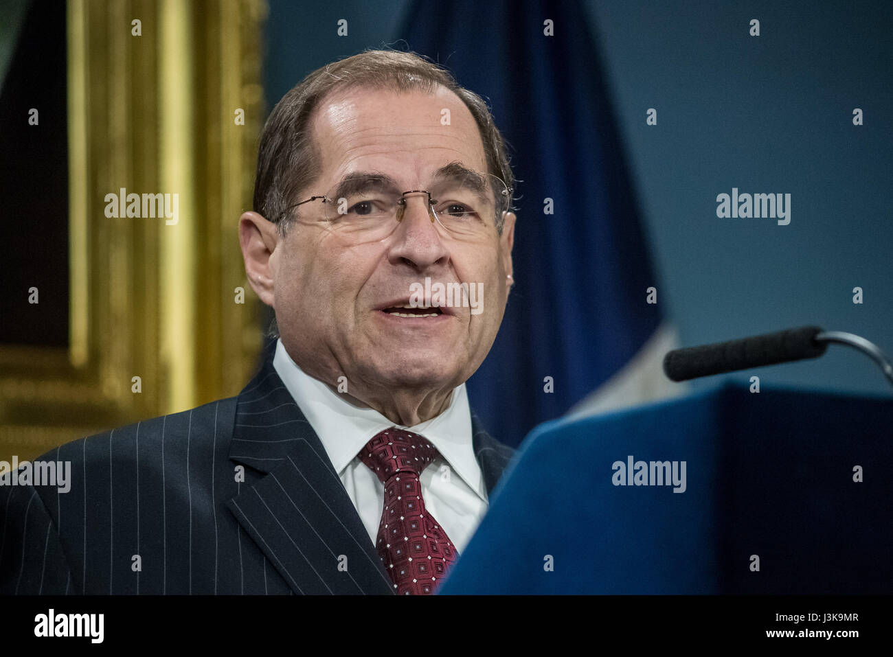 New York, United States. 05th May, 2017. U.S. Representative Jerry Nadler (D - NY 10th District) is seen during the press conference. New York City Mayor Bill de Blasio, joined by U.S. Congress members representing districts in New York City, held a press conference in the Blue Room at City Hall to announce a federal budget deal allowing for $68 million of reimbursements by the federal government for the City's expenses in protecting Trump Tower and the Presidential First Family. Credit: Albin Lohr-Jones/Pacific Press/Alamy Live News Stock Photo