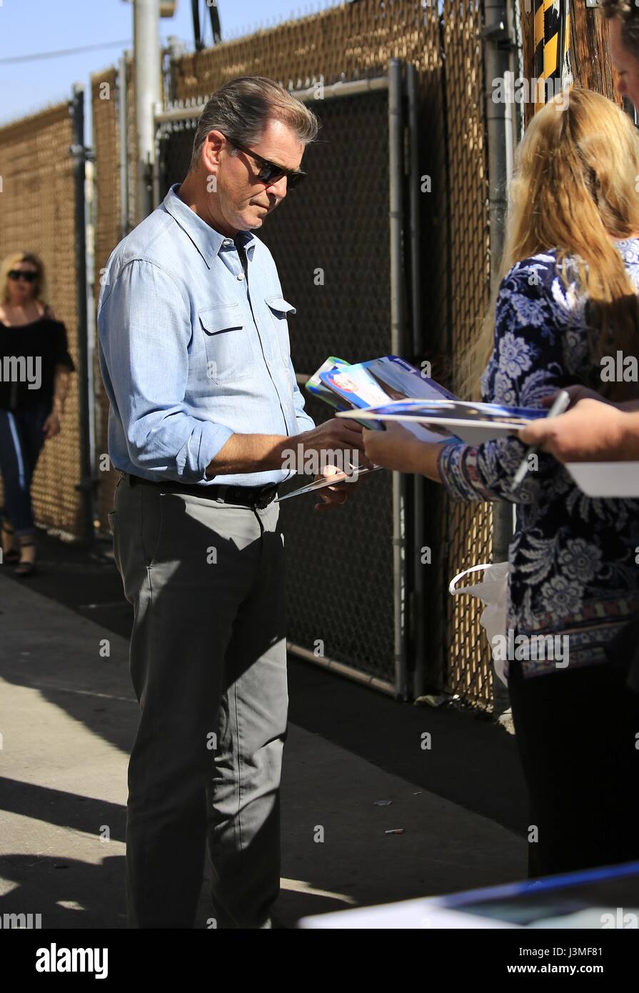 Pierce Brosnan arrives at 'Jimmy Kimmel Live!' studios and stops to sign autographs Featuring