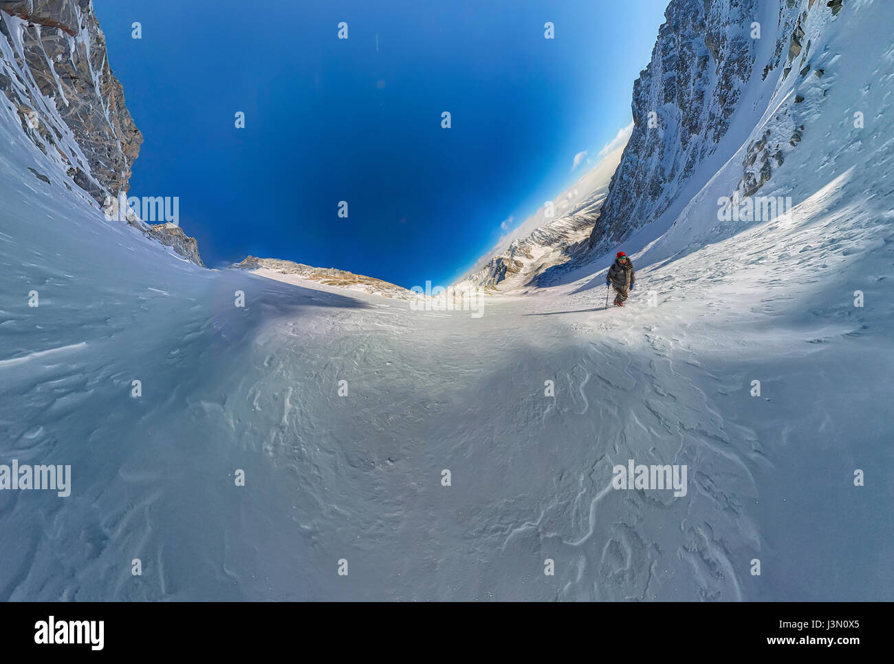 Aerial view hiking team hi-res stock photography and images - Alamy