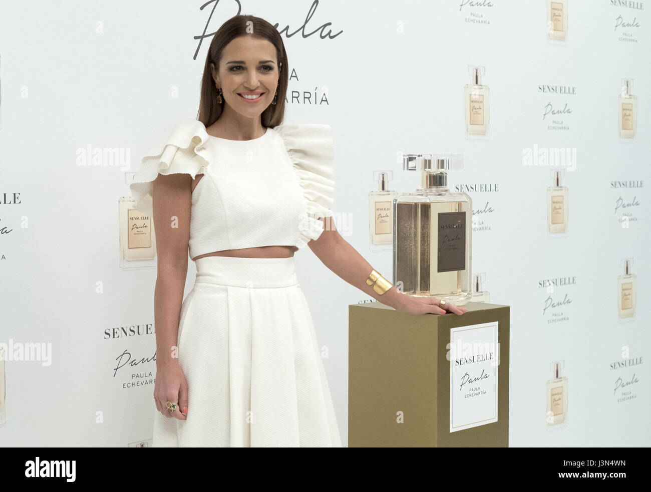 Paula Echevarria attends a photocall to launch her new fragrance