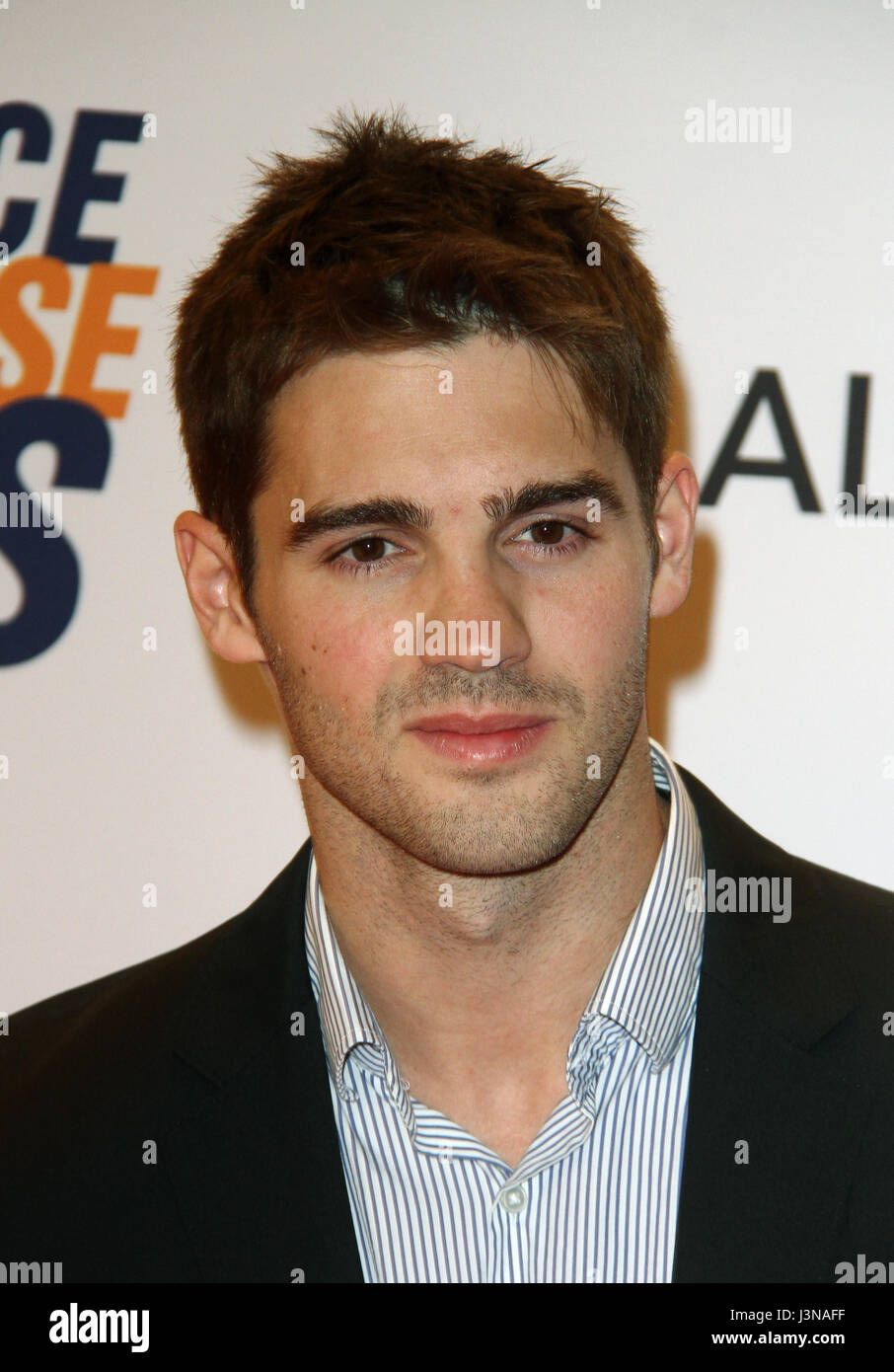 Steven mcqueen hi-res stock photography and images - Alamy, image size:906x1390
