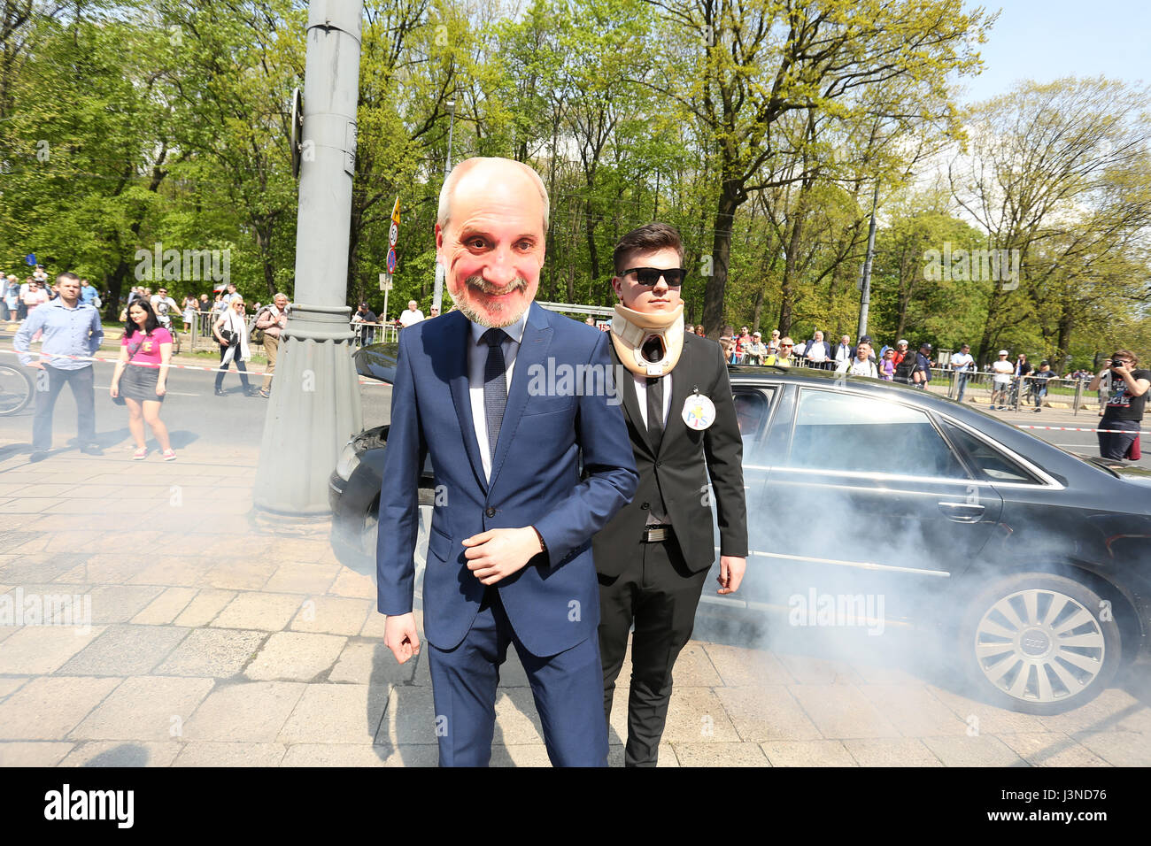 Poland, Warsaw, 6th May, 2017: March of freedom held in Warsaw to protest against government. Opposition parties 'Nowoczesna', Platforma Obywatelska', the 'Committee for the Defense of Democracy' (KOD) and several activist groups met the demonstration. ©Madeleine Ratz/Alamy Live News Stock Photo